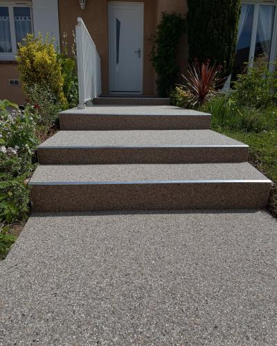 « On en avait assez des flaques et des pierres qui se décollaient… »